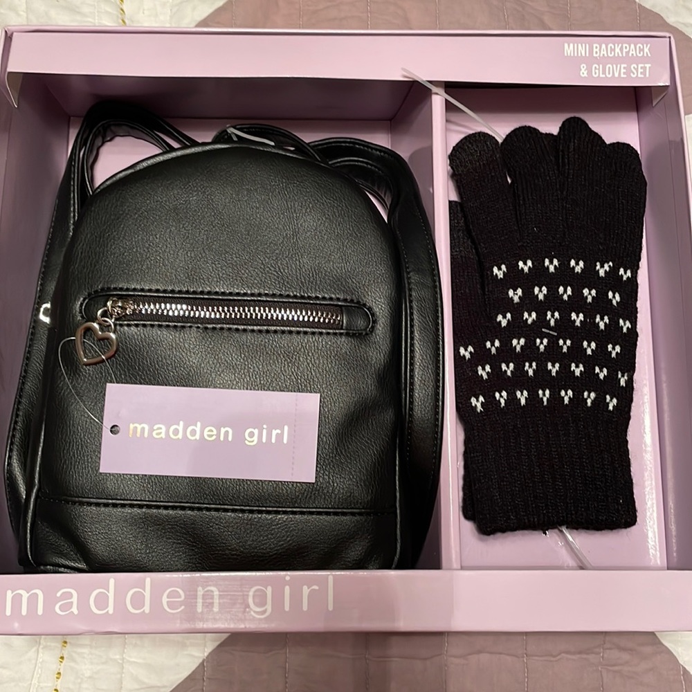 Madden Girl fabulous mini crossbody bag with matching glove set